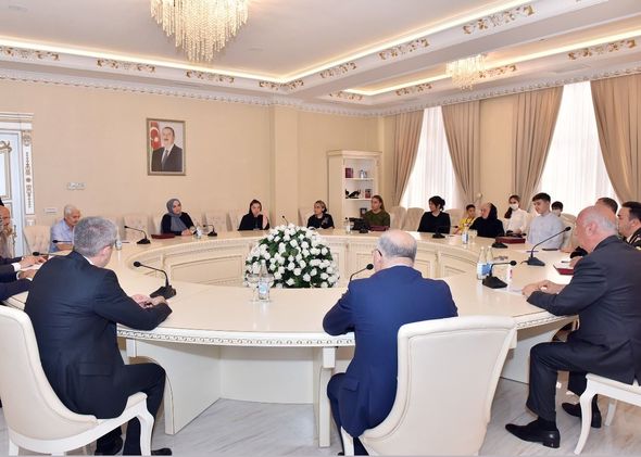 HÉ™rbi qulluqÃ§ularÄ±n   orden vÉ™ medallar onlarÄ±n ailÉ™lÉ™rinÉ™ tÉ™qdim olunub - SUMQAYITDA